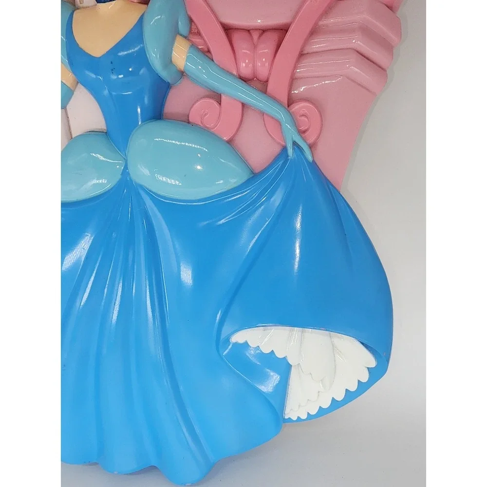 Disney Cinderella Castle Wall Clock Believe In Your Dreams Pink Blue Vintage